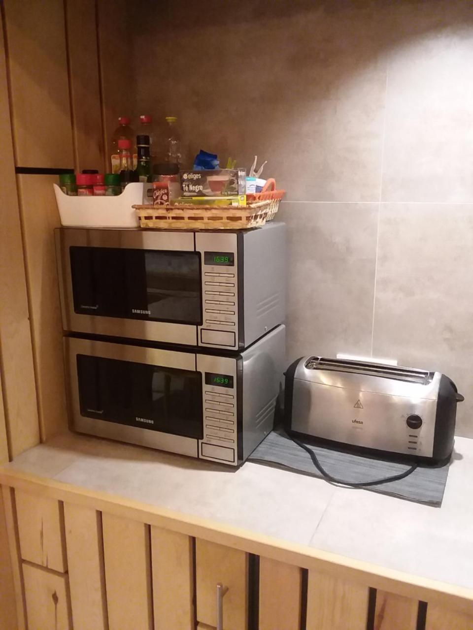 Albergue Milladoiro Eksteriør bilde