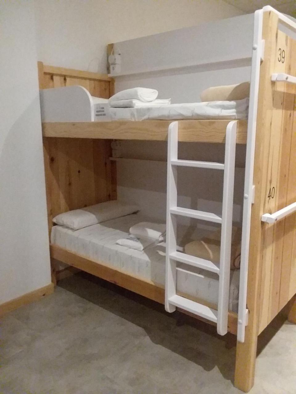 Albergue Milladoiro Eksteriør bilde